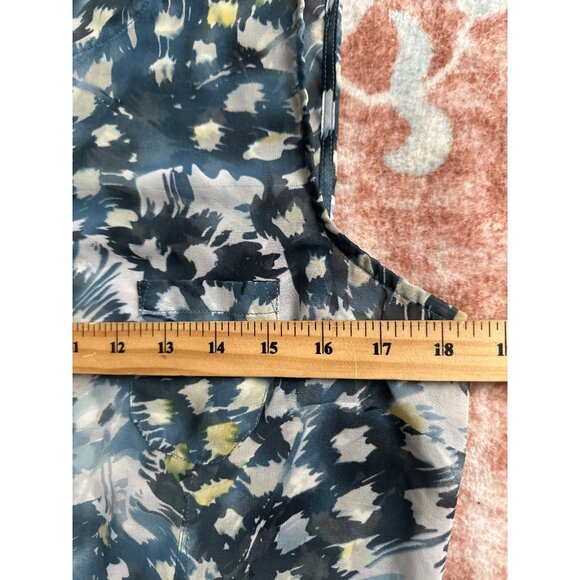 Cabi Avery Sleeveless Top Blue/White Abstract Pattern Womens M Career Office - Picture 8 of 10